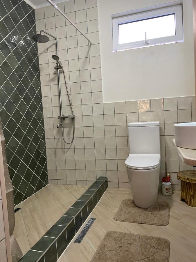 Guesthouse Shampriani Mestia Exteriör bild