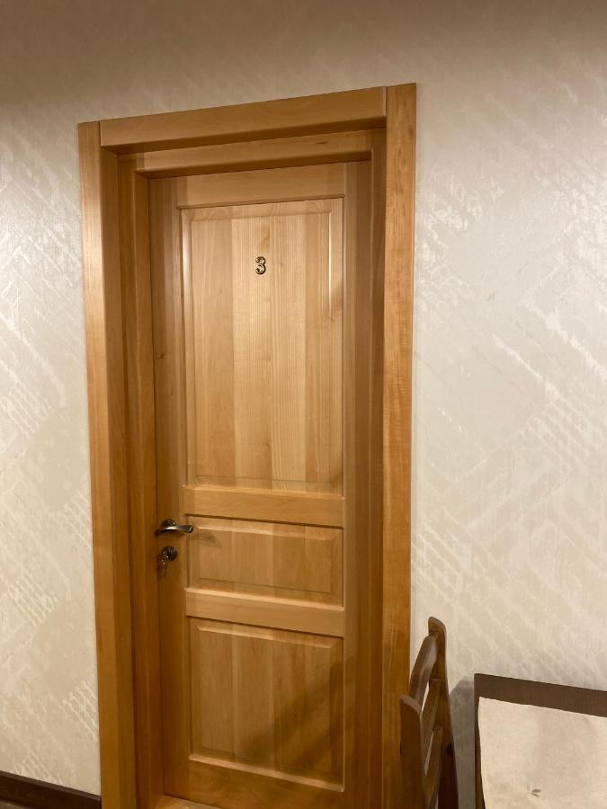 Guesthouse Shampriani Mestia Exteriör bild