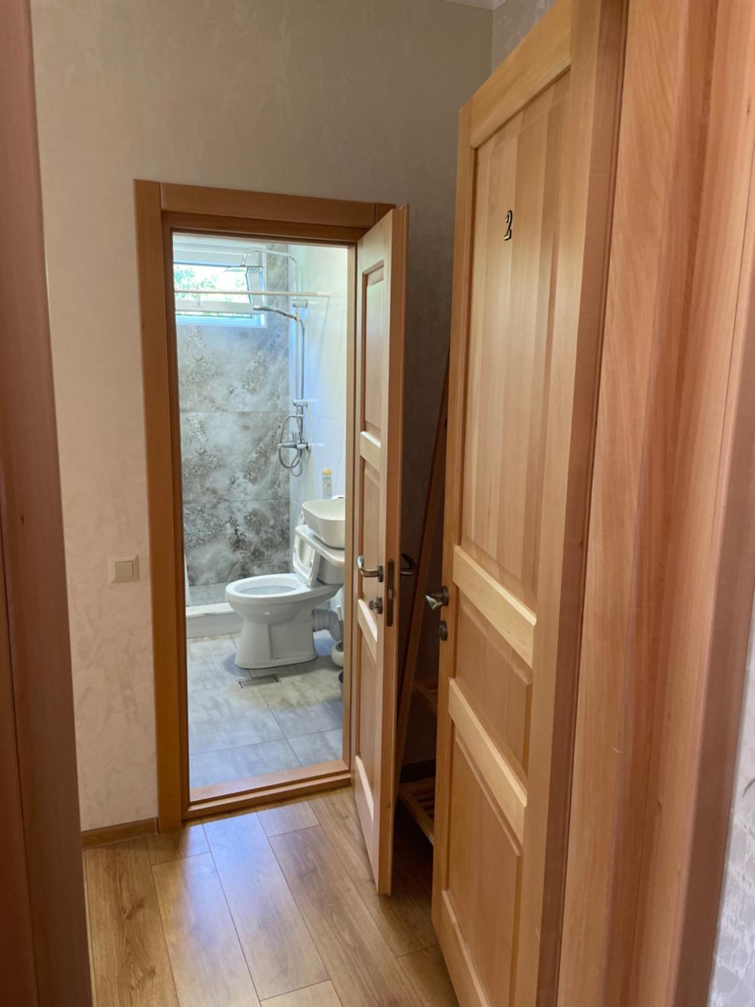 Guesthouse Shampriani Mestia Exteriör bild