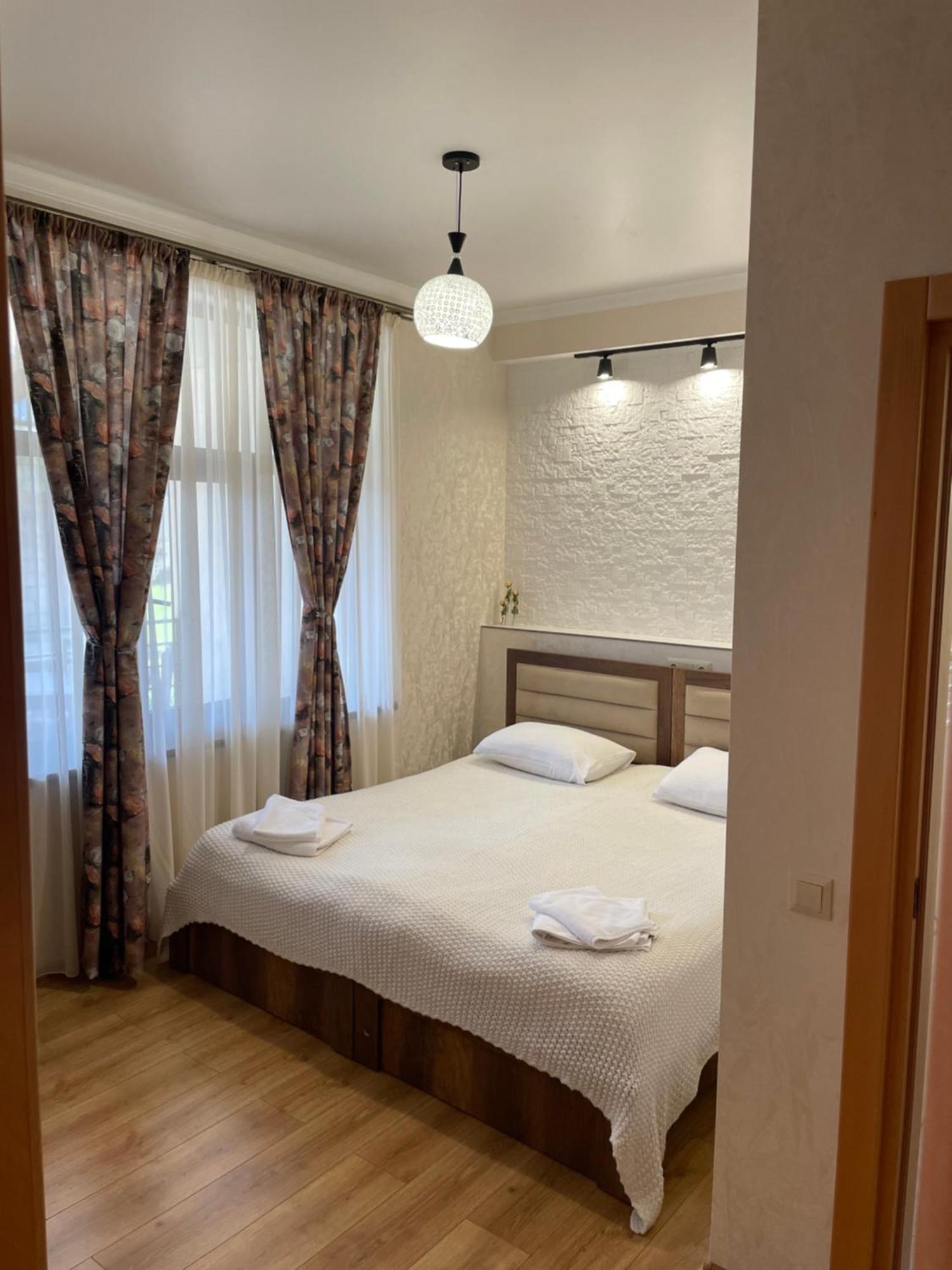 Guesthouse Shampriani Mestia Exteriör bild